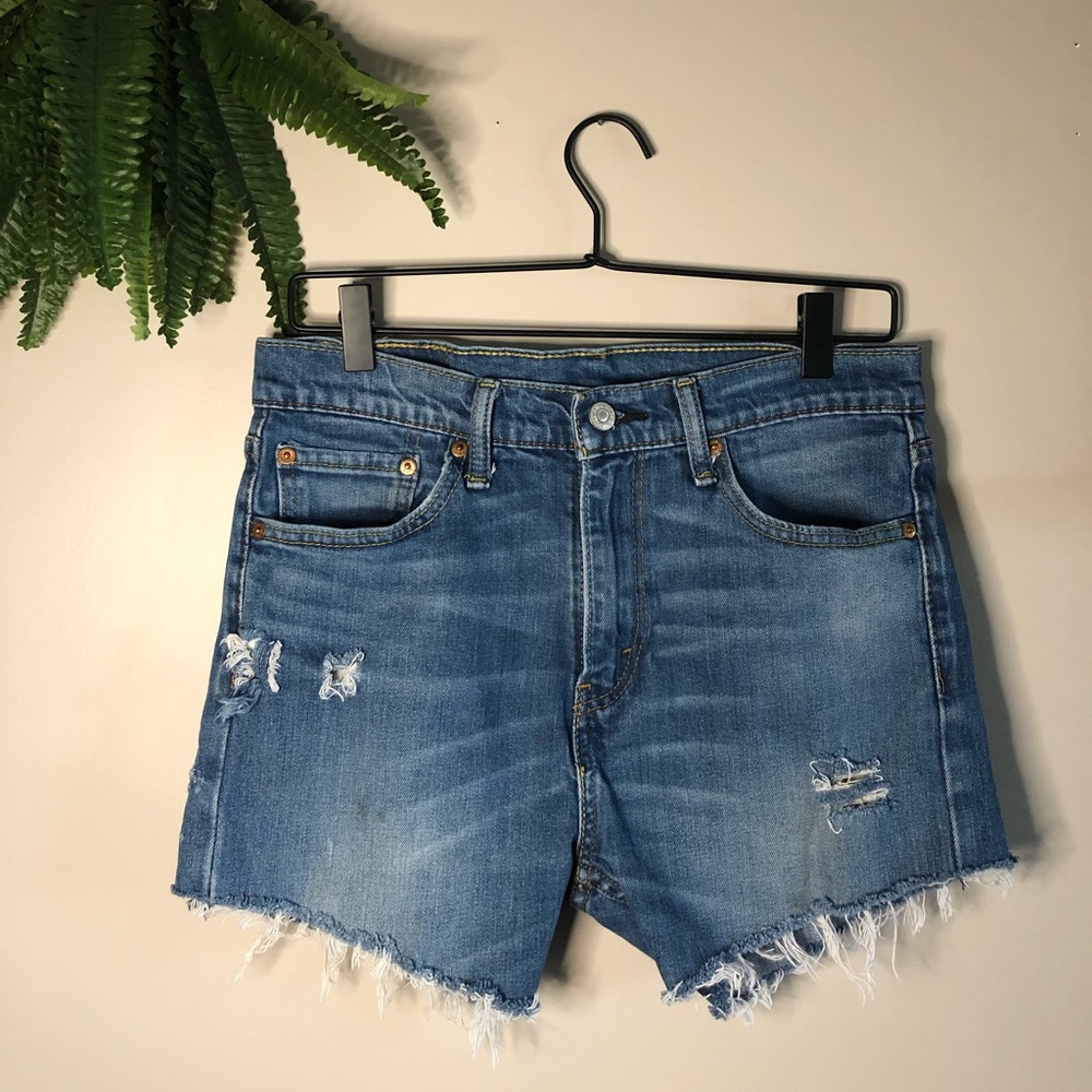 Levi’s | Retro High Rise Cut Off Jean Shorts